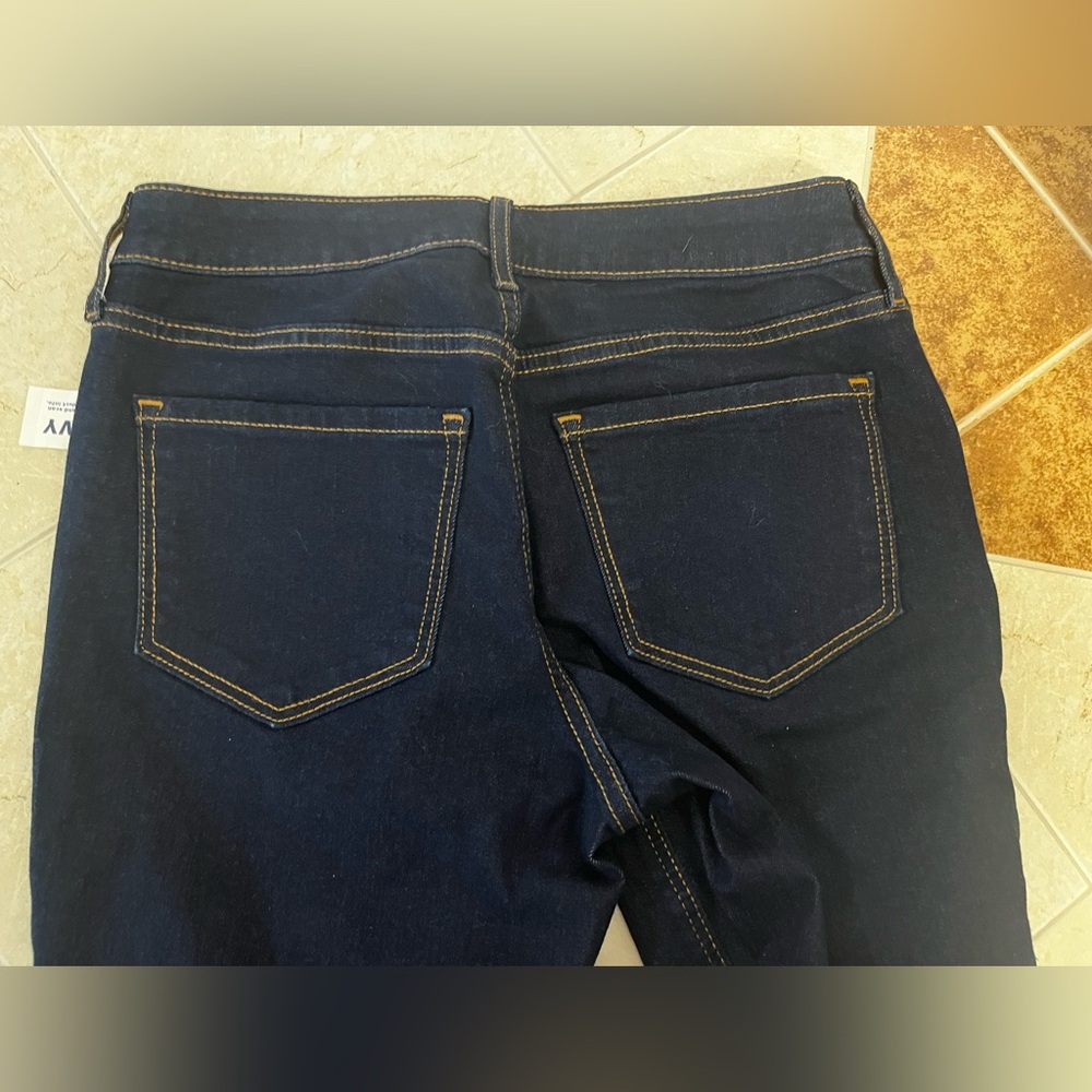 Women's Super Skinny Jeans - Picture 2 of 4